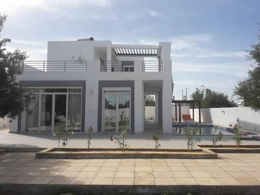 Magnifique Villa Avec Piscine Sur L'Ile De Djerba Pour Vacances Arkou Extérieur photo