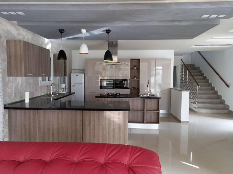 Magnifique Villa Avec Piscine Sur L'Ile De Djerba Pour Vacances Arkou Extérieur photo