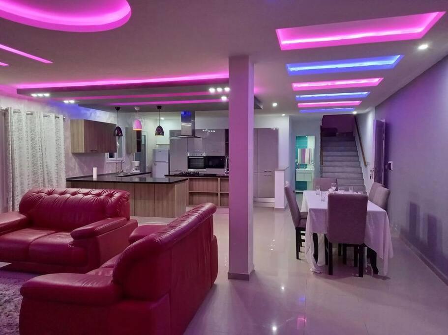 Magnifique Villa Avec Piscine Sur L'Ile De Djerba Pour Vacances Arkou Extérieur photo
