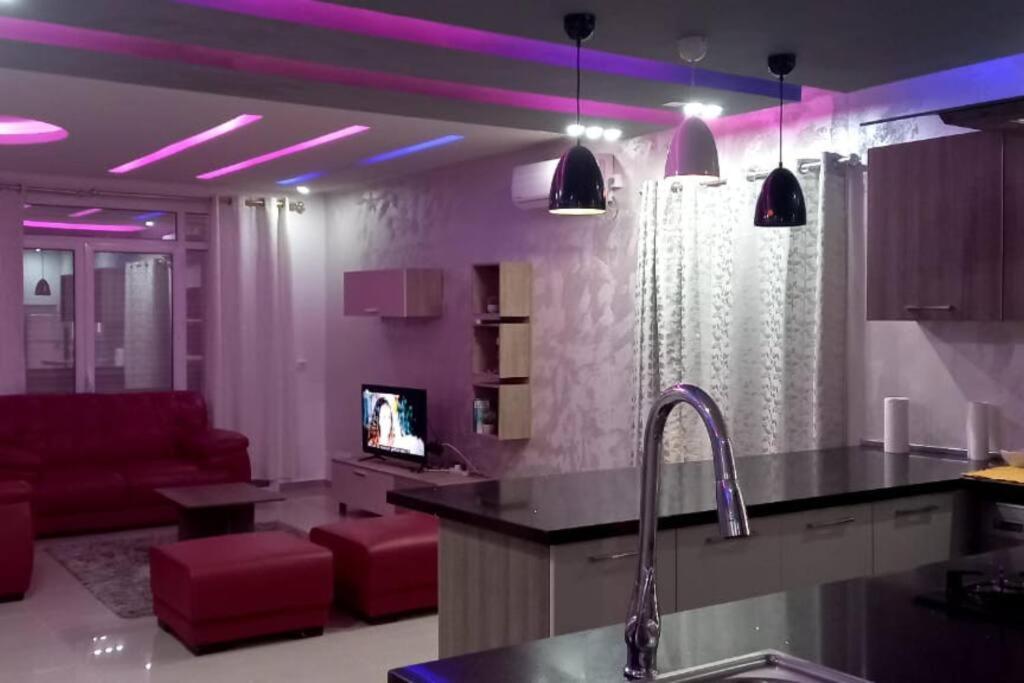 Magnifique Villa Avec Piscine Sur L'Ile De Djerba Pour Vacances Arkou Extérieur photo